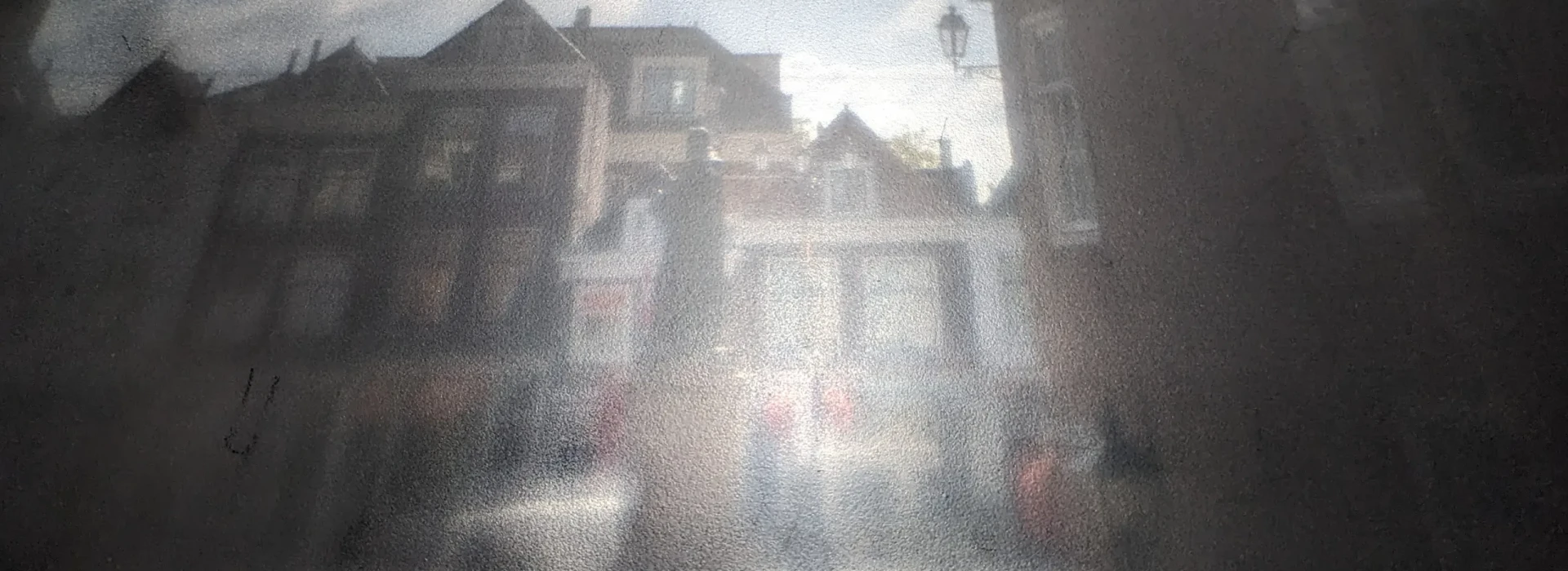 ¿Utilizó Johannes Vermeer una cámara oscura o no?